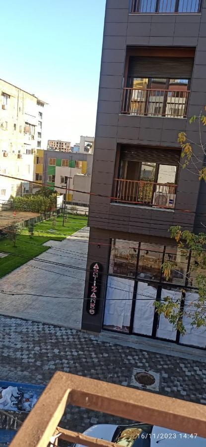 Royal Hostel Тирана Екстериор снимка