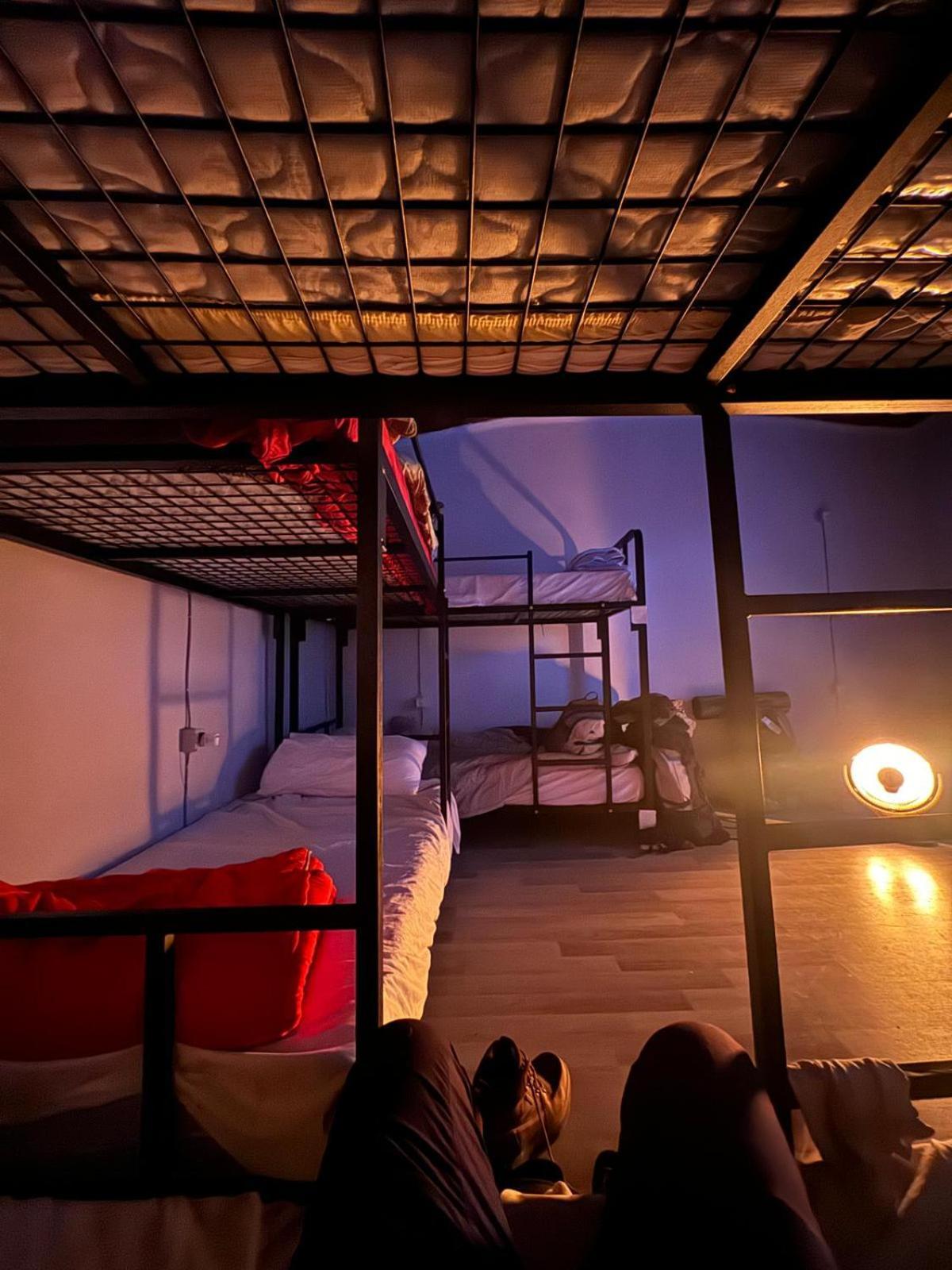 Royal Hostel Тирана Екстериор снимка