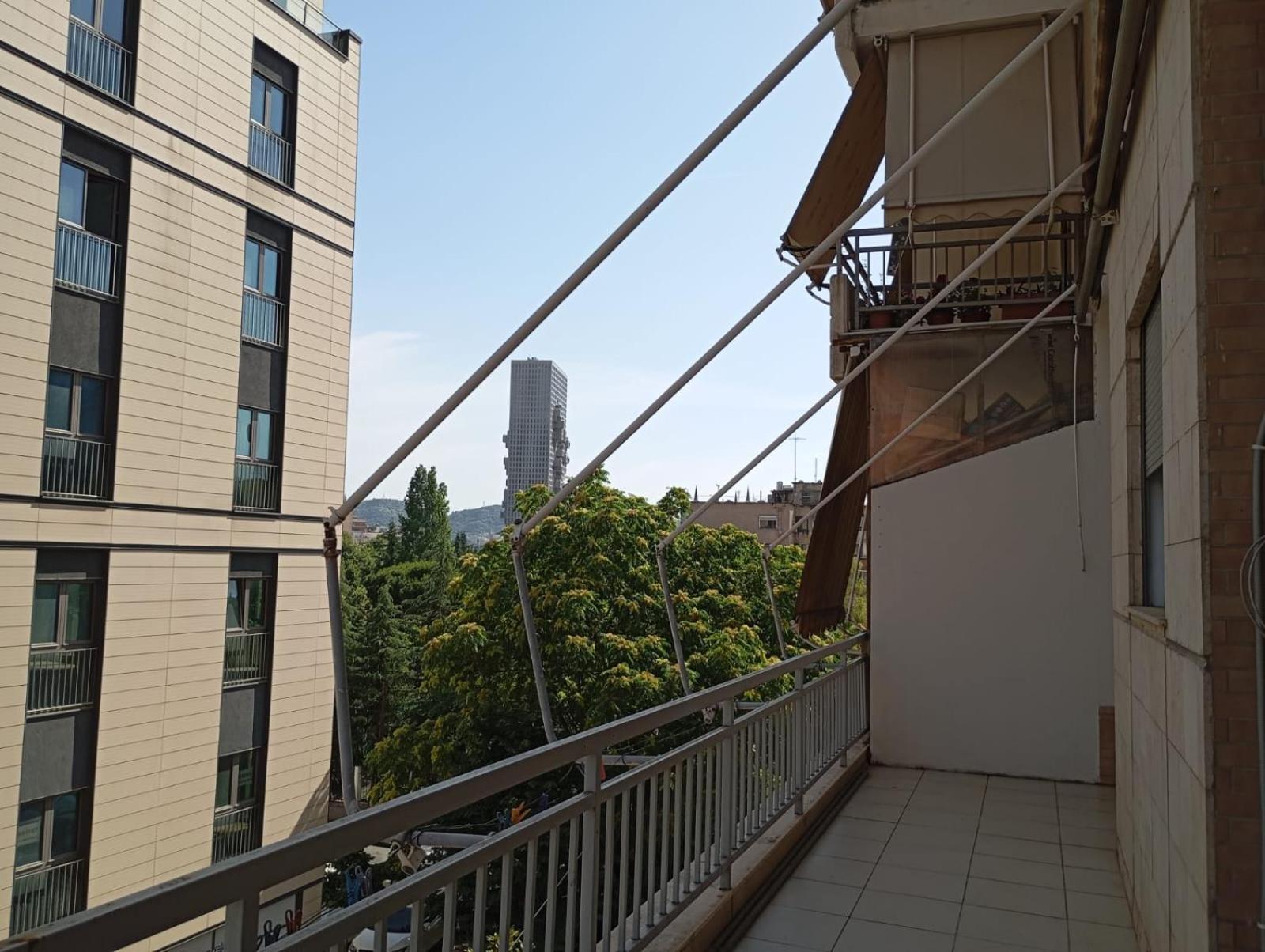 Royal Hostel Тирана Екстериор снимка